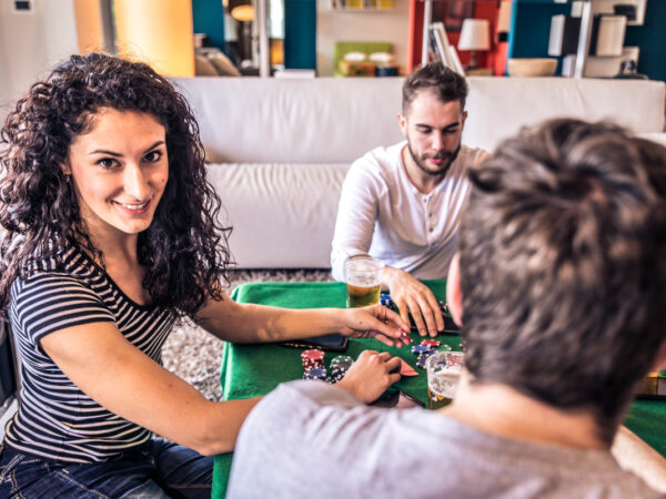 Découvrez l&rsquo;histoire fascinante de la salle de poker de l&rsquo;Aviation Club de France à Paris