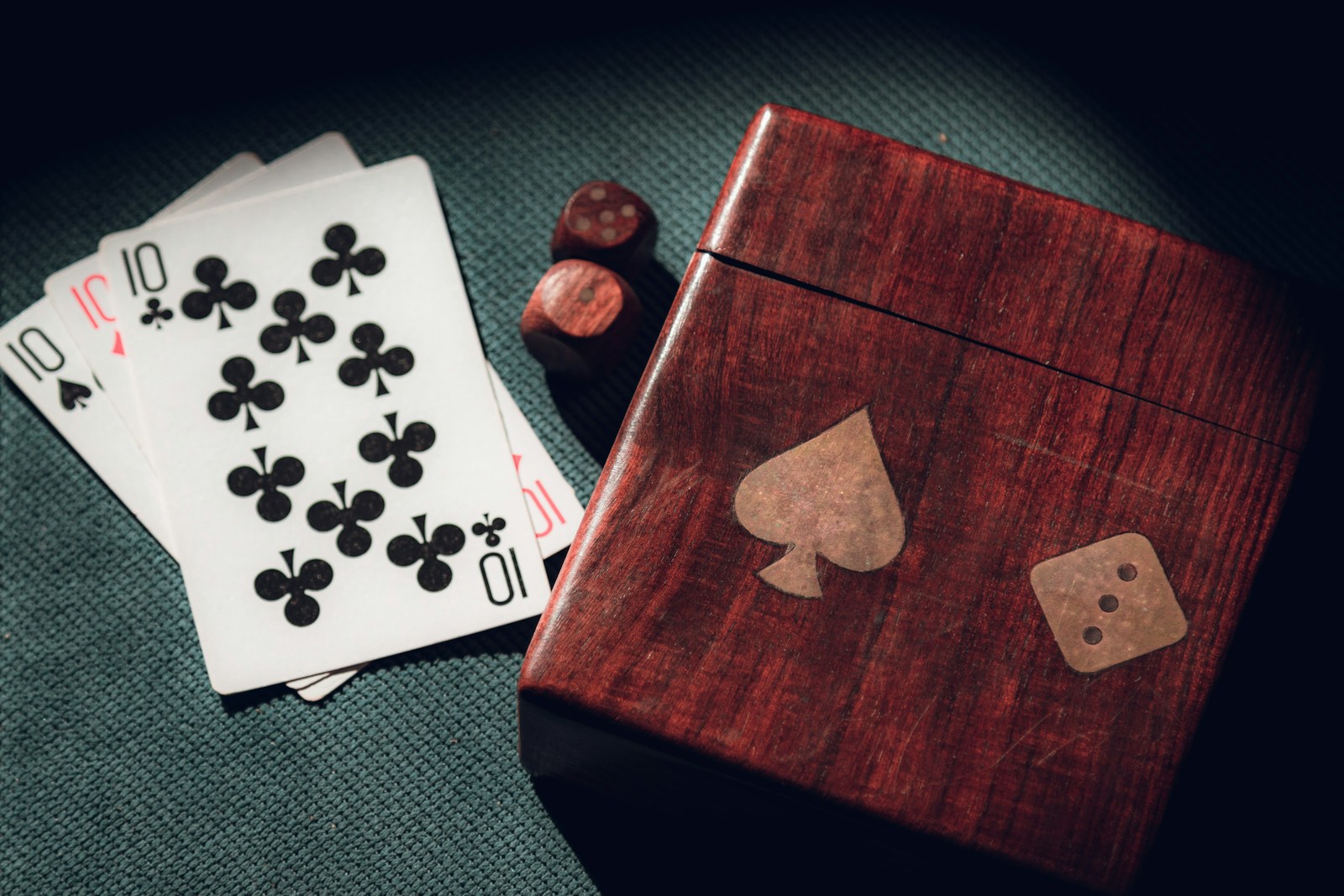Poker Texas Hold’em Bonus : Les erreurs courantes à éviter absolument