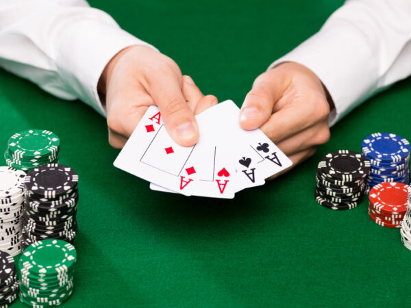 Comprendre l&rsquo;all-in au poker : Stratégies et conseils pour réussir