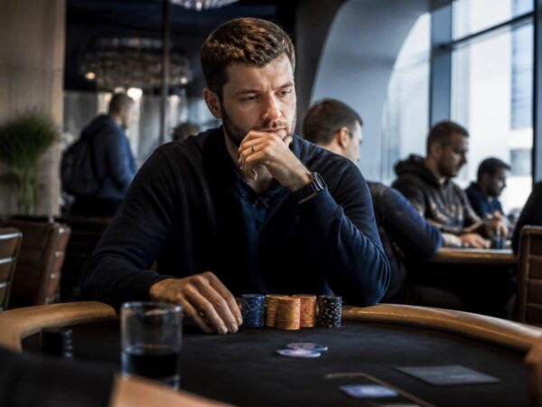 Affiner le push/fold en tournoi de poker