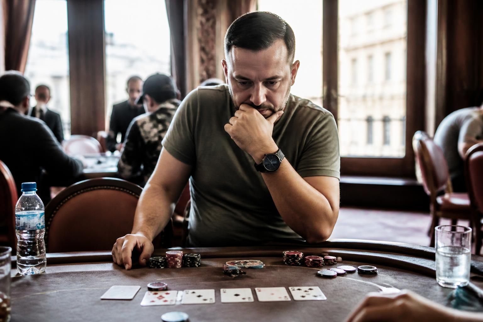 Comment analyser les flops coordonnés au poker
