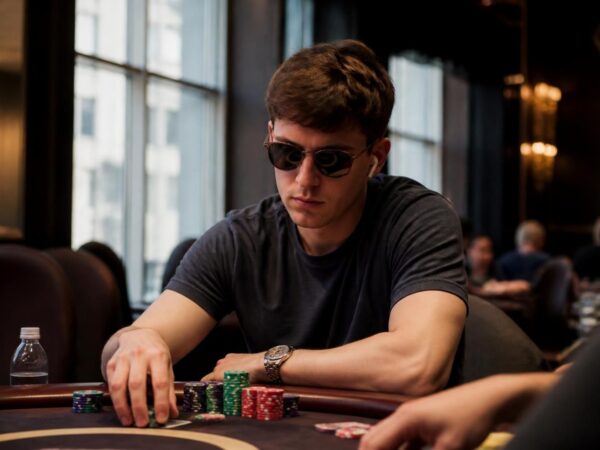 Exploiter l&rsquo;add-on en tournoi de poker