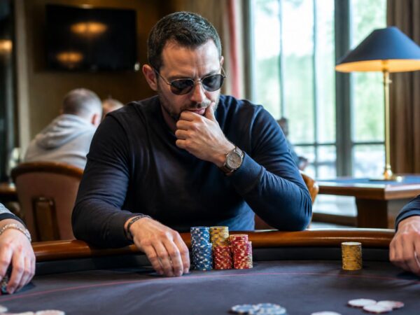 Gérer la pression d&rsquo;une table finale en poker