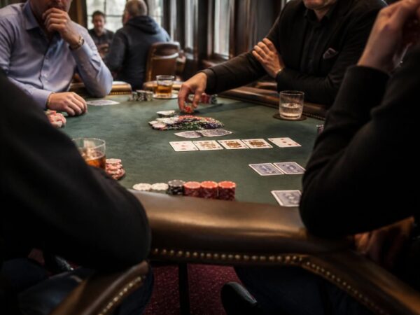 Intégrer le probe bet au poker