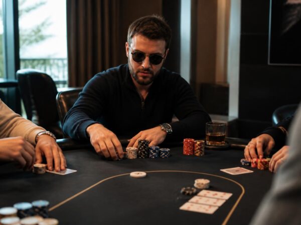 Jouer au poker en casino live