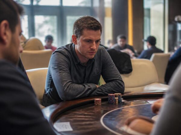 Jouer short stack en tournoi de poker