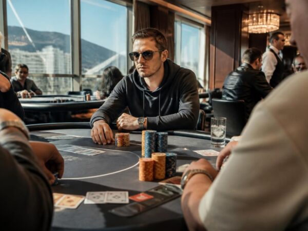 Maîtriser les satellites de poker en ligne